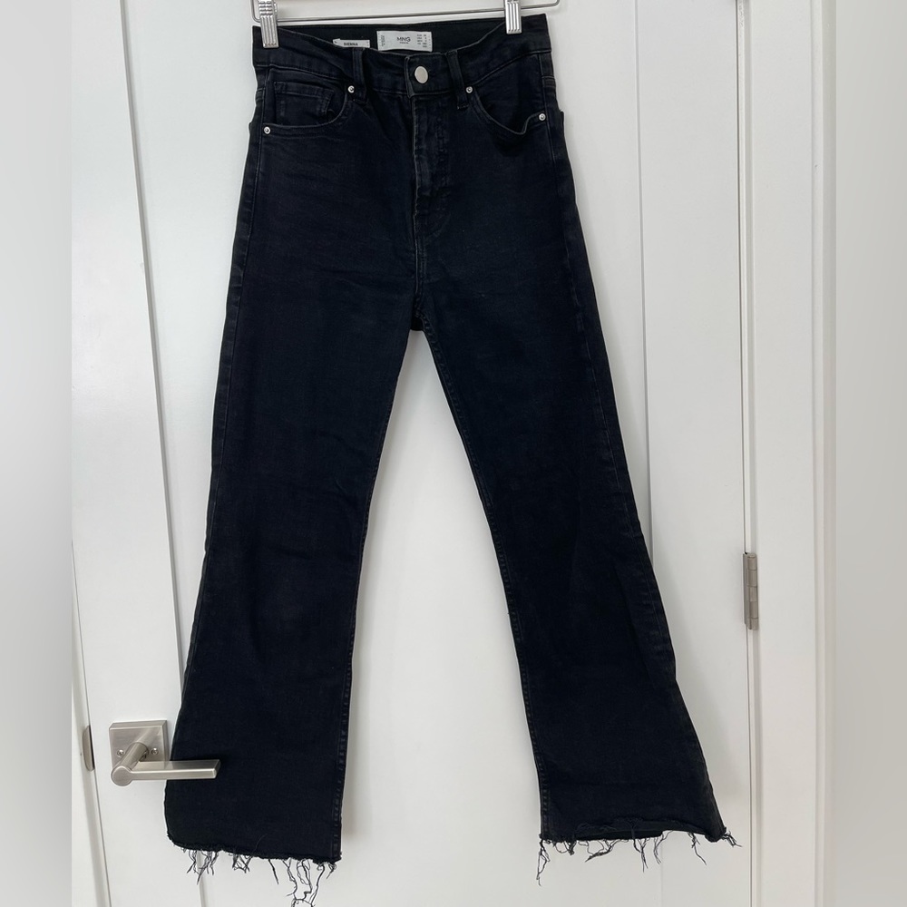 Mango Cropped Flare Black Jeans